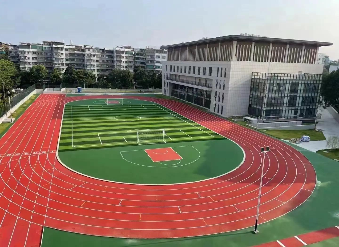 新乡市人造草坪塑胶篮球场 - 厂家